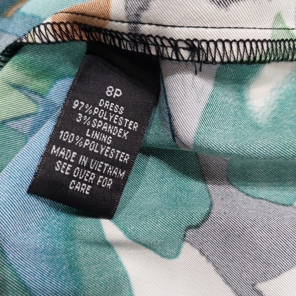 I. N. Studio Women’s Dress Size 8P Floral Print Sleeveless Sheath Knee Length - Picture 10 of 13